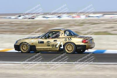 media/Jan-25-2025-CalClub SCCA (Sat) [[03c98a249e]]/Race 1/